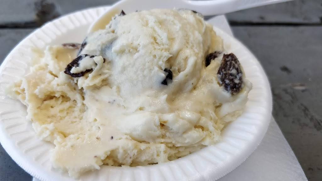 Heritage Farm Ice Cream & Restaurant | restaurant | 163 Pawtucket Blvd, Lowell, MA 01854, USA | 9784590802 OR +1 978-459-0802