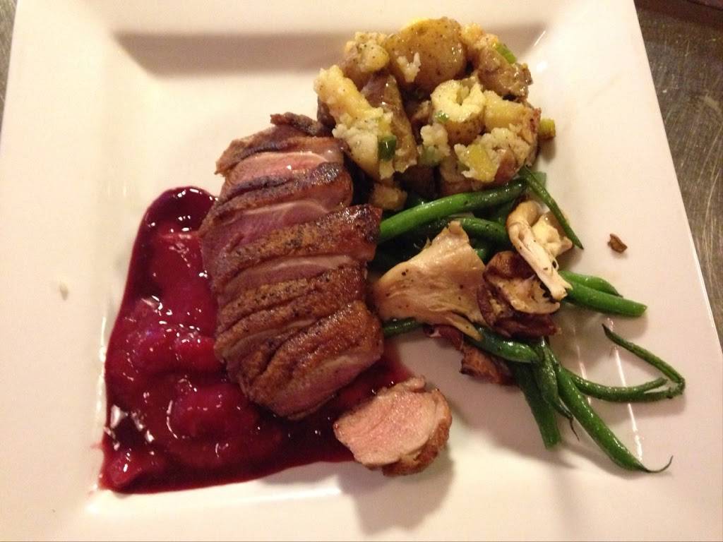 Sarahs Café & Bar | restaurant | 1426 Danforth Ave, Toronto, ON M4J 1N4, Canada | 4164063121 OR +1 416-406-3121