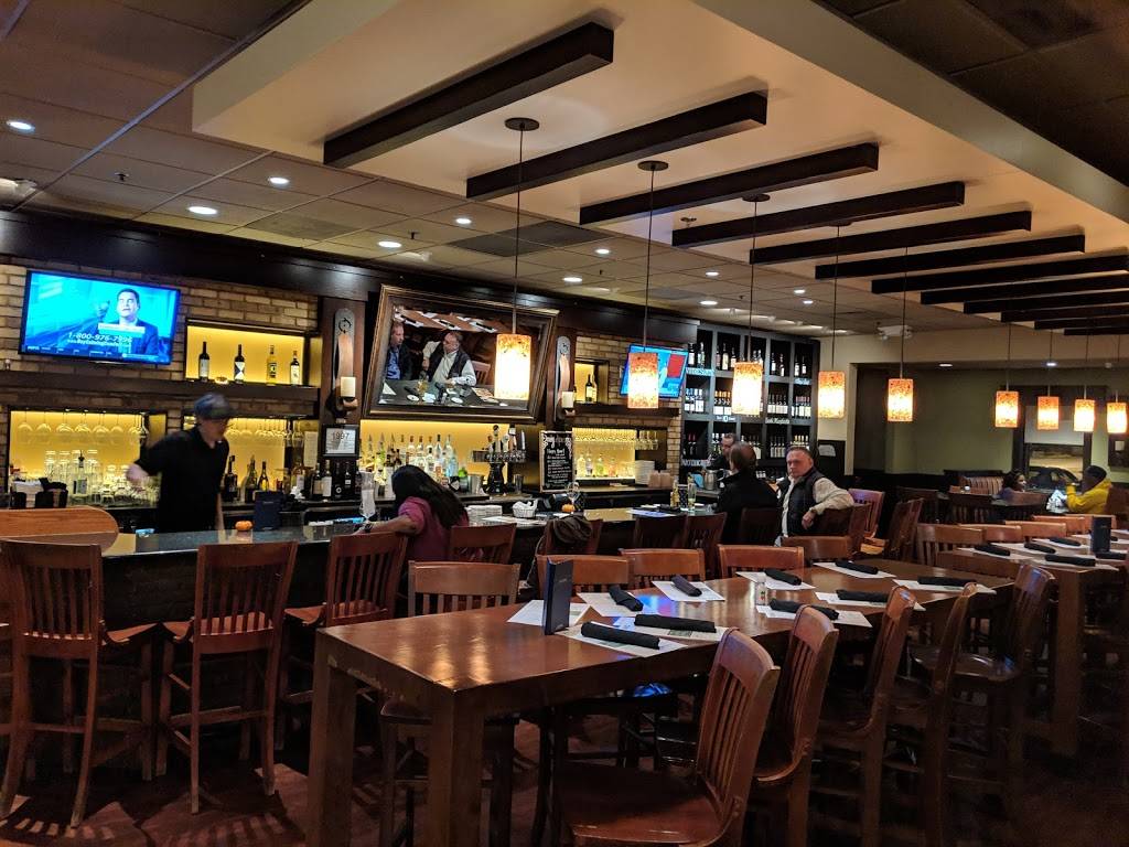 Carrabbas Italian Grill | restaurant | 43455 W Oaks Dr, Novi, MI 48377, USA | 2487350400 OR +1 248-735-0400