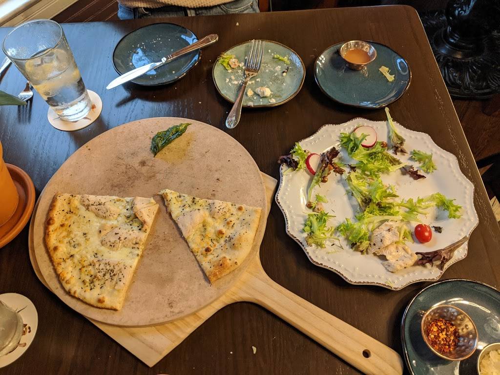 The Wild Hare Bistro | restaurant | 319 E Main St, Fredericksburg, TX 78624, USA | 8309923070 OR +1 830-992-3070