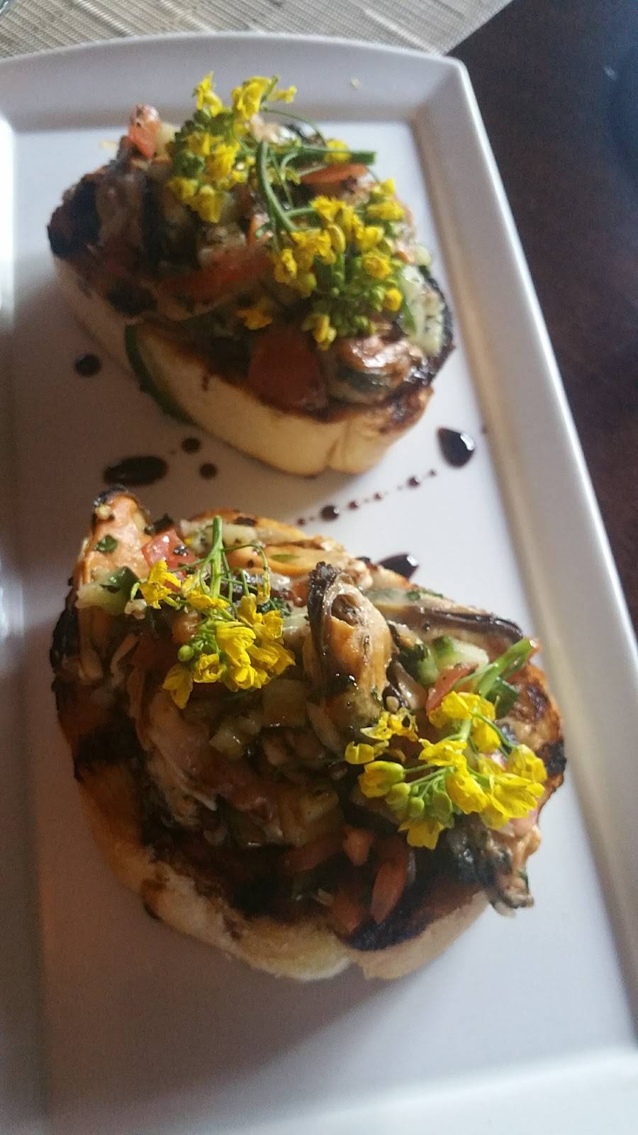 Vintage Tavern | restaurant | 1900 Governors Pointe Dr, Suffolk, VA 23436, USA | 7572388808 OR +1 757-238-8808