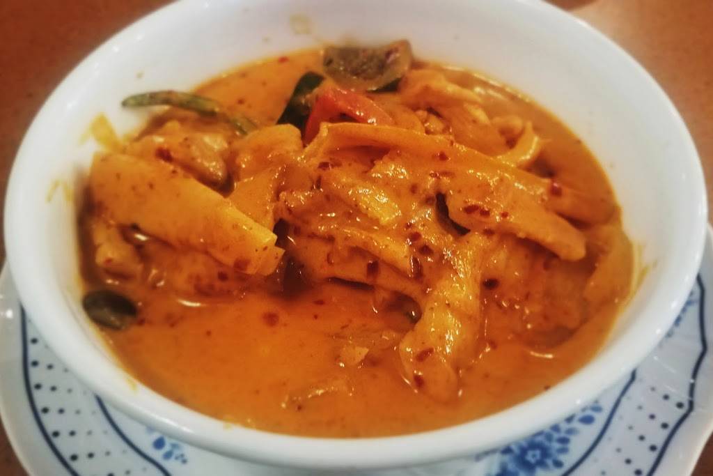 PhoComa | restaurant | 154 N Broadway, Green Bay, WI 54303, USA | 9204018012 OR +1 920-401-8012