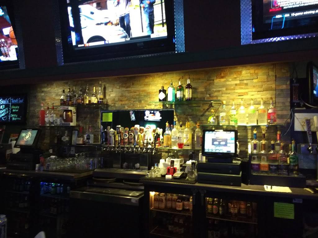 Sidelines Sports Pub and Grill | restaurant | W6278 Greenville Dr, Greenville, WI 54942, USA | 9207579810 OR +1 920-757-9810