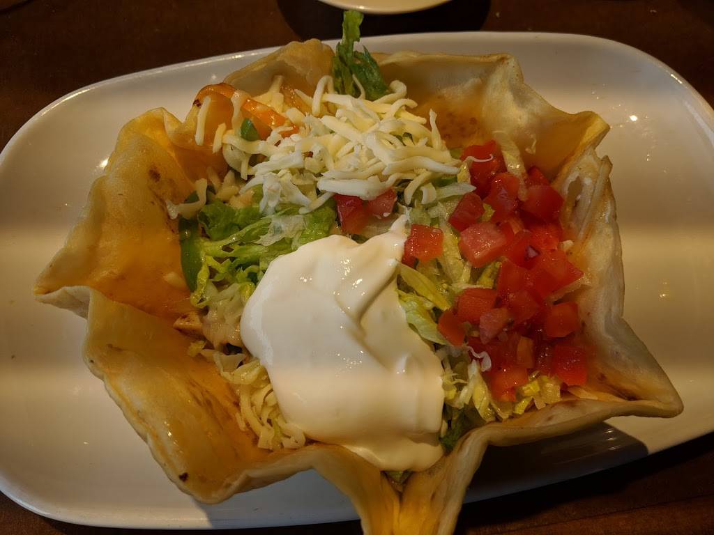 Lucys Traditional Tex Mex | restaurant | 530 W Lincoln Ave, Chandler, IN 47610, USA | 8125880020 OR +1 812-588-0020