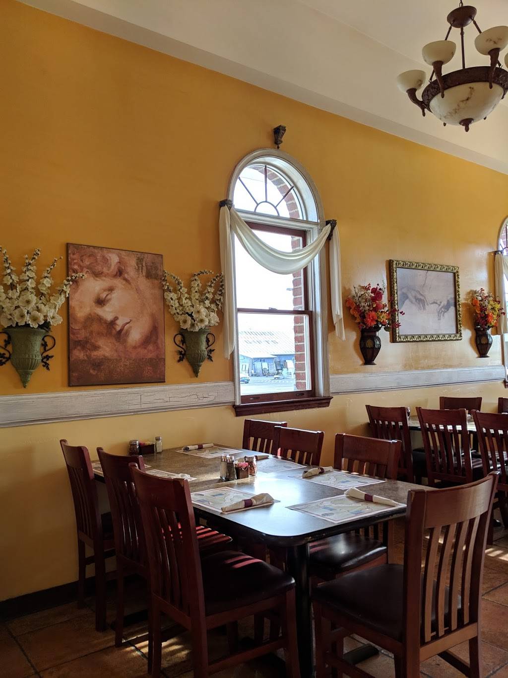 Romanos Italian Bistro | restaurant | 40 New Hope Rd, McGaheysville, VA 22840, USA | 5402895770 OR +1 540-289-5770