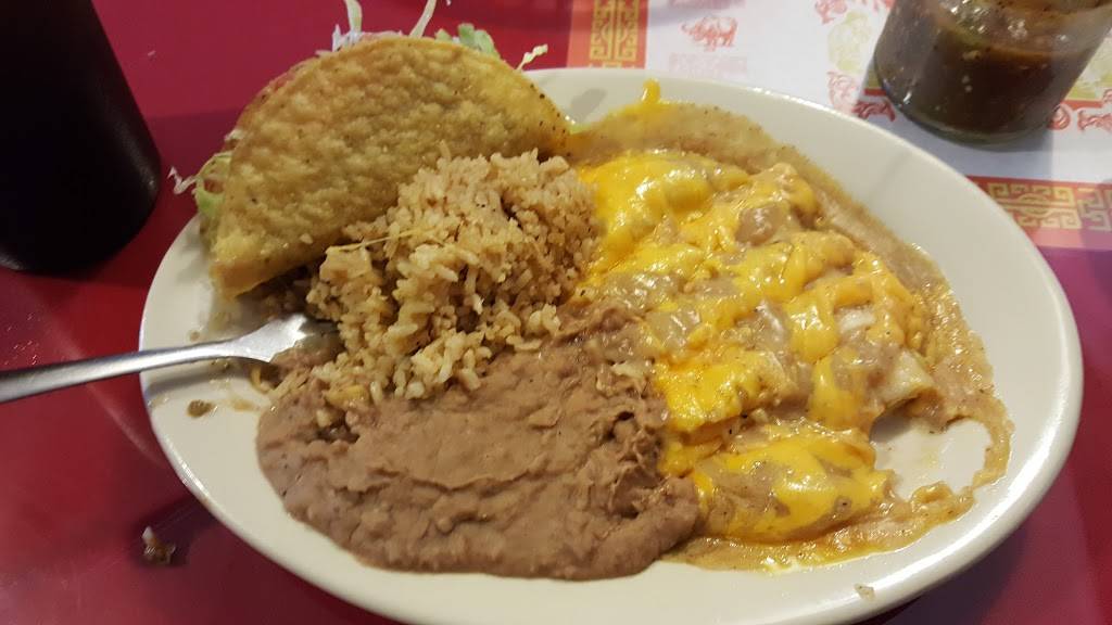 La Chinitas Restaurant | restaurant | 1012 Avondale Ave, San Antonio, TX 78223, USA | 2105348010 OR +1 210-534-8010