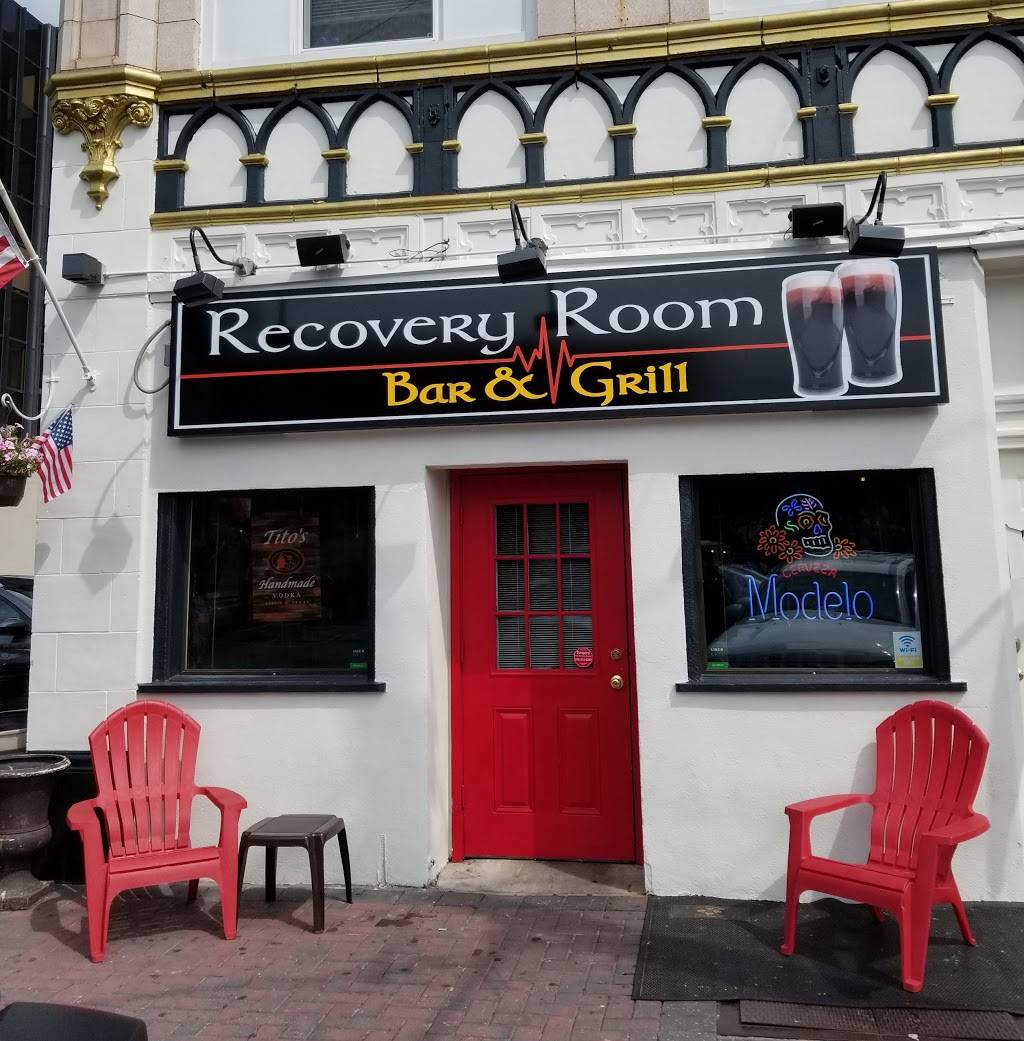 Recovery Room Bar and Grill | restaurant | 214 Station Plaza N, Mineola, NY 11501, USA | 5162802407 OR +1 516-280-2407