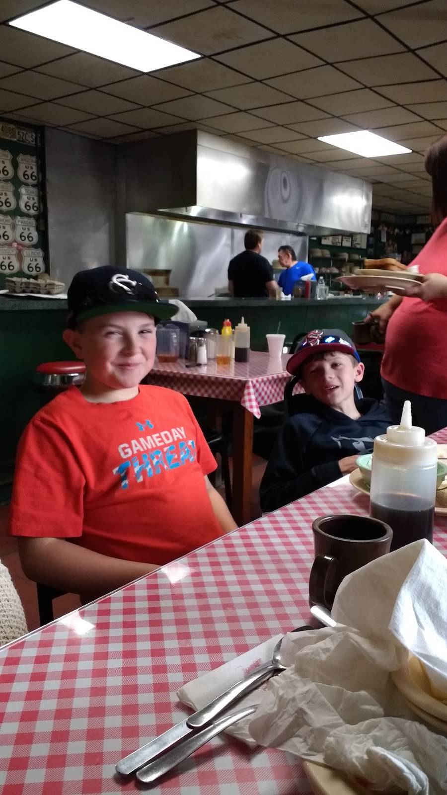 Richards Restaurant | restaurant | 501 N Main St, Marion, SC 29571, USA | 8434235561 OR +1 843-423-5561