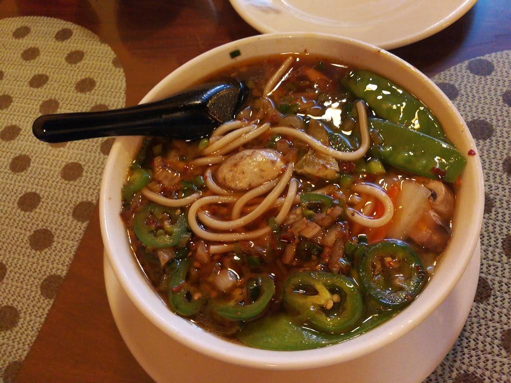 Le Oriental Bistro | restaurant | 4404, 1710 N Highland Ave, Los Angeles, CA 90028, USA | 3234623388 OR +1 323-462-3388