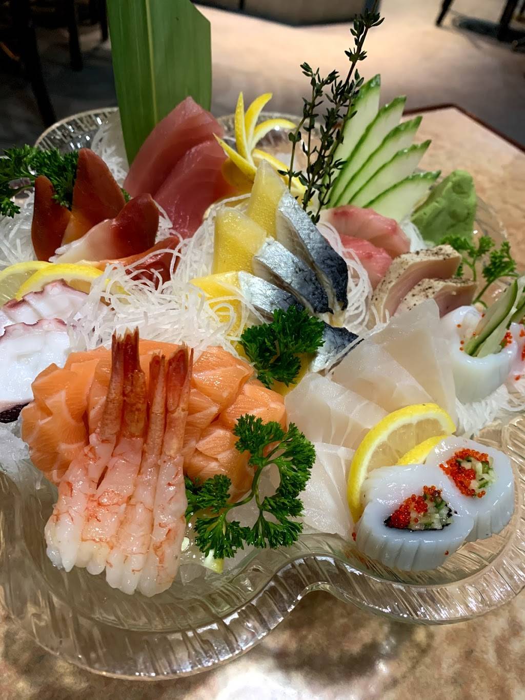 Asian Bay | restaurant | 900 Don Mills Rd, North York, ON M3C 1V6, Canada | 4164456508 OR +1 416-445-6508