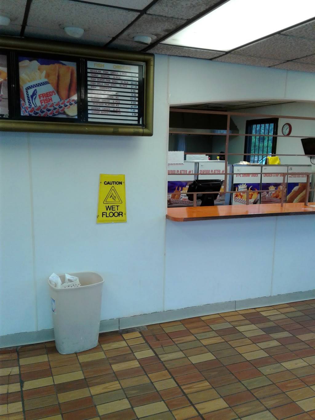 Freds Fish Fry | restaurant | 515 West Ave, San Antonio, TX 78201, USA | 2107326355 OR +1 210-732-6355