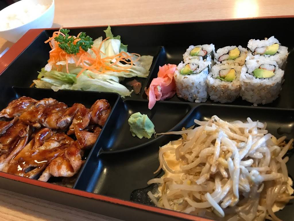 Yoshinos Japanese Restaurant | restaurant | 1790 W Washington St, San Diego, CA 92103, USA | 6192952232 OR +1 619-295-2232