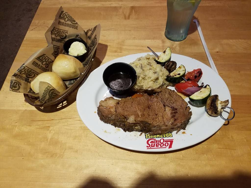 Logans Roadhouse | restaurant | 2584 Battlefield Pkwy, Fort Oglethorpe, GA 30742, USA | 7068588482 OR +1 706-858-8482