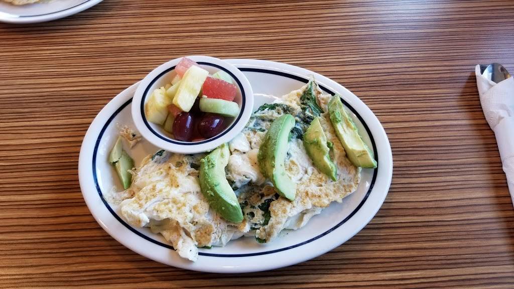 IHOP | restaurant | 535 French Rd, New Hartford, NY 13413, USA | 3157242930 OR +1 315-724-2930