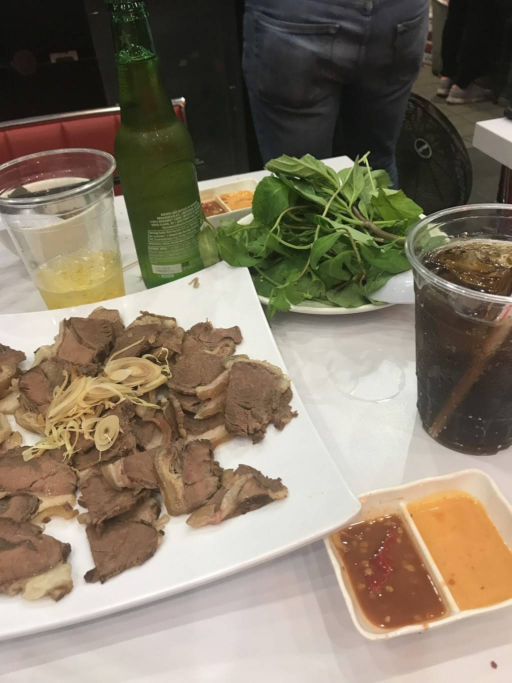 Bình Minh | restaurant | 999 Story Rd, San Jose, CA 95122, USA | 4082751935 OR +1 408-275-1935