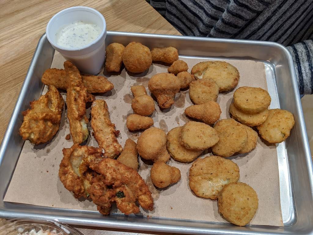 Soul Bird Chkn | restaurant | 310 S Oak St Ste 100, Roanoke, TX 76262, USA | 8174648188 OR +1 817-464-8188