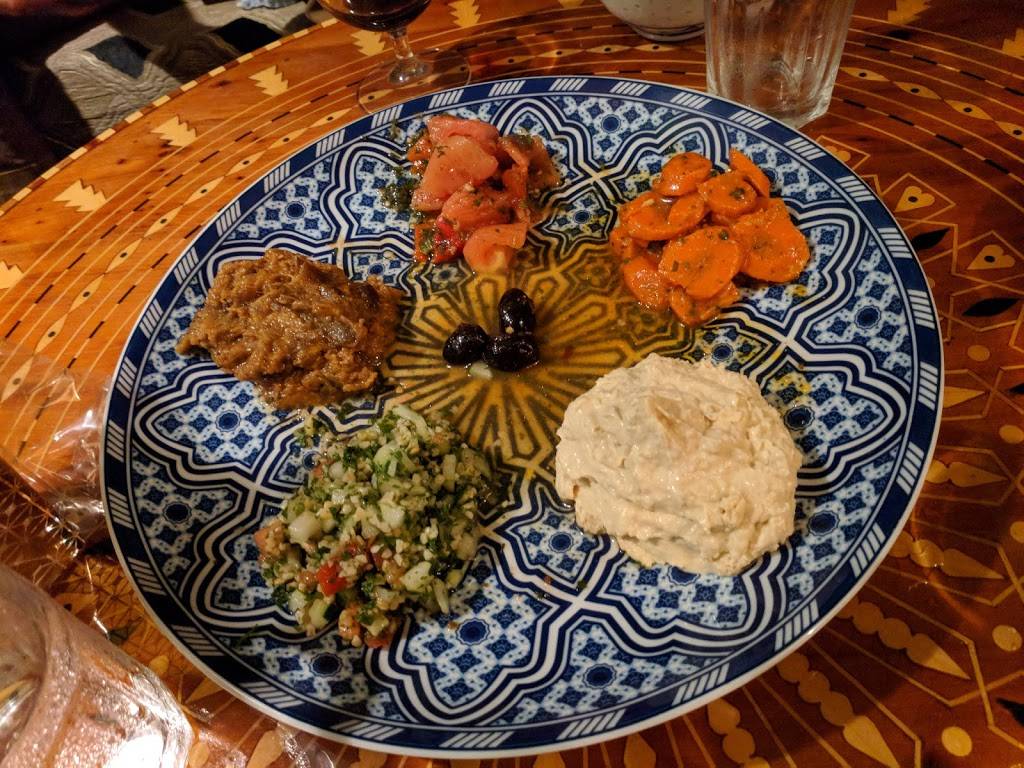 Casablanca Restaurant | restaurant | 19 Hoolai St, Kailua, HI 96734, USA | 8082628196 OR +1 808-262-8196