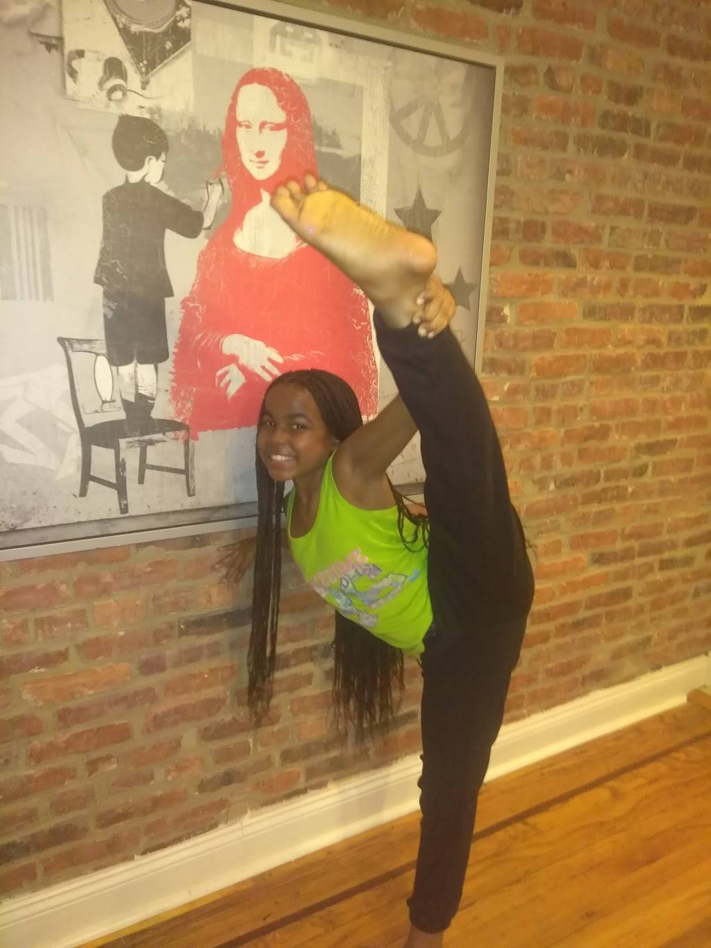 Josies Carryout | restaurant | 2510 Robb St, Baltimore, MD 21218, USA | 4438337254 OR +1 443-833-7254