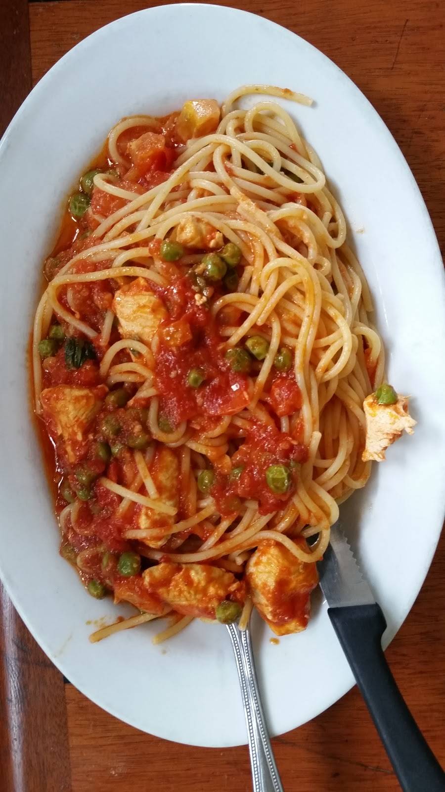 Mirisolas | restaurant | 200 L St, Boston, MA 02127, USA | 6172699701 OR +1 617-269-9701