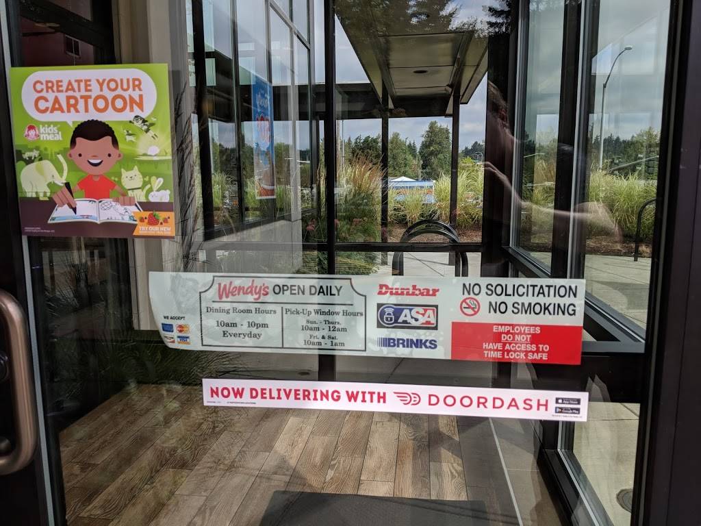 Wendys | restaurant | 11525 NE 124th St, Kirkland, WA 98034, USA | 4258218703 OR +1 425-821-8703