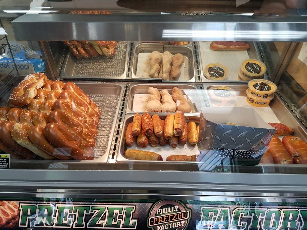 Philly Pretzel Factory | bakery | 2311 Babcock Blvd, Pittsburgh, PA 15237, USA | 4124083375 OR +1 412-408-3375