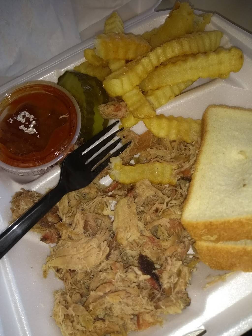 Smokey Ts | restaurant | 404 7th St N, Clanton, AL 35045, USA | 2052803133 OR +1 205-280-3133