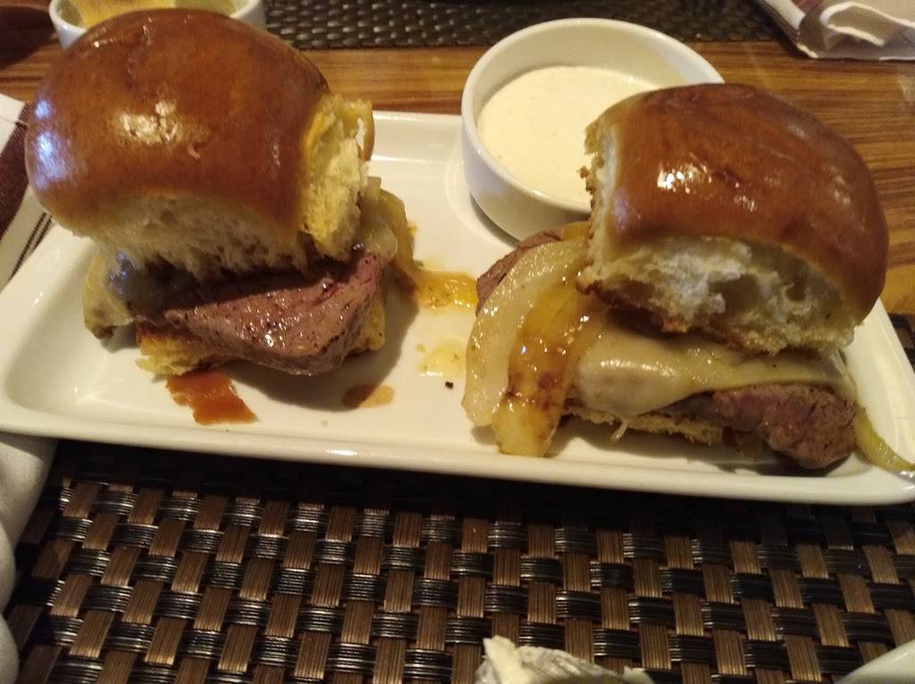 Rosewater Grill & Tavern | restaurant | 2717 Delta Downs Dr, Vinton, LA 70668, USA | 3375899063 OR +1 337-589-9063