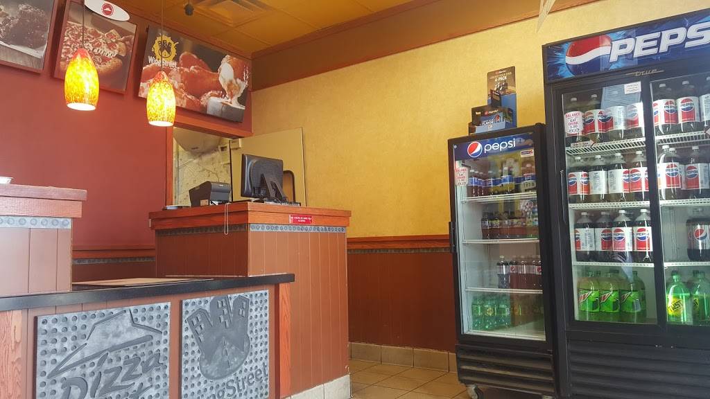 Pizza Hut | restaurant | 6379 Seven Corners Center, Falls Church, VA 22044, USA | 7032417470 OR +1 703-241-7470