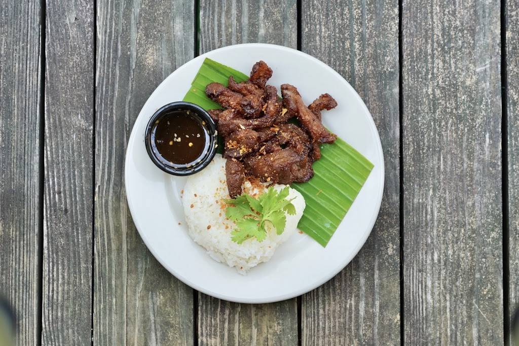 Thai Signature Local Thai Street Food and Bar | restaurant | 722 King St, Alexandria, VA 22314, USA | 7038882458 OR +1 703-888-2458