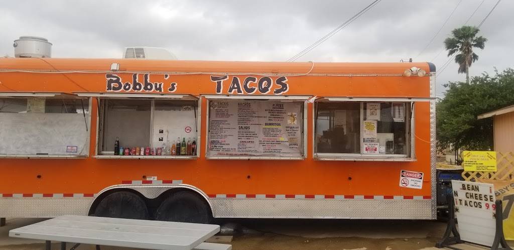 Bobbys Tacos | restaurant | 16408 S Interstate Hwy 35, Dilley, TX 78017, USA | 8309630080 OR +1 830-963-0080