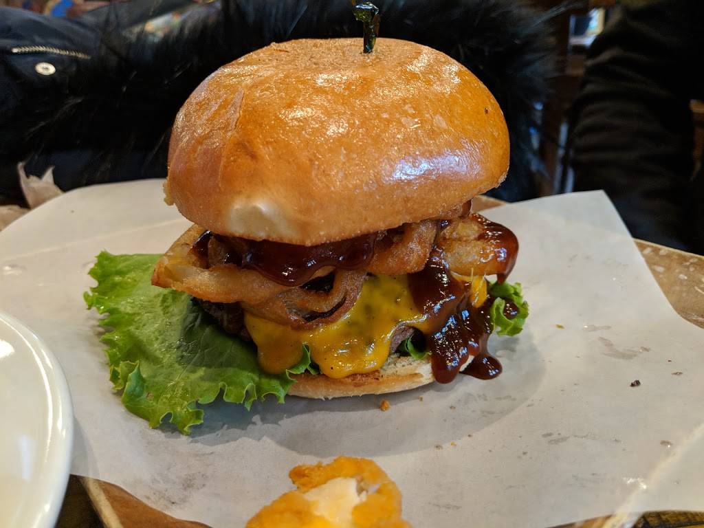 Burger Urge | restaurant | 1599 Haight St # A, San Francisco, CA 94117, USA | 4155220122 OR +1 415-522-0122