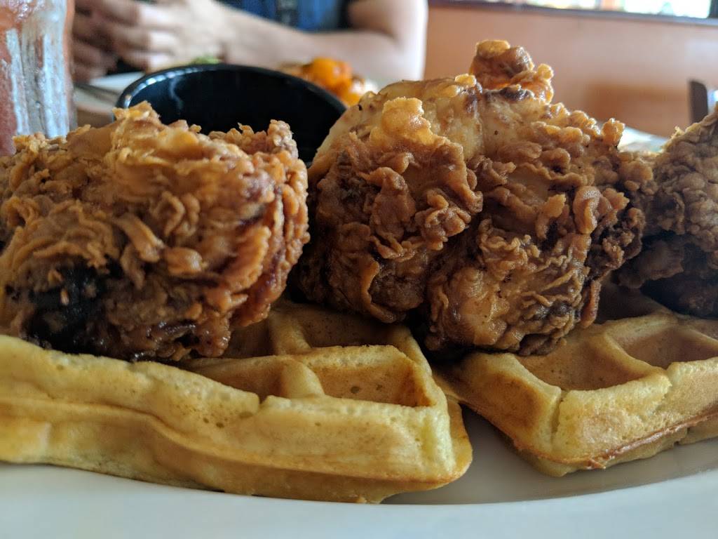 The Other Place | restaurant | 103-19 Metropolitan Ave, Forest Hills, NY 11375, USA | 7185758999 OR +1 718-575-8999