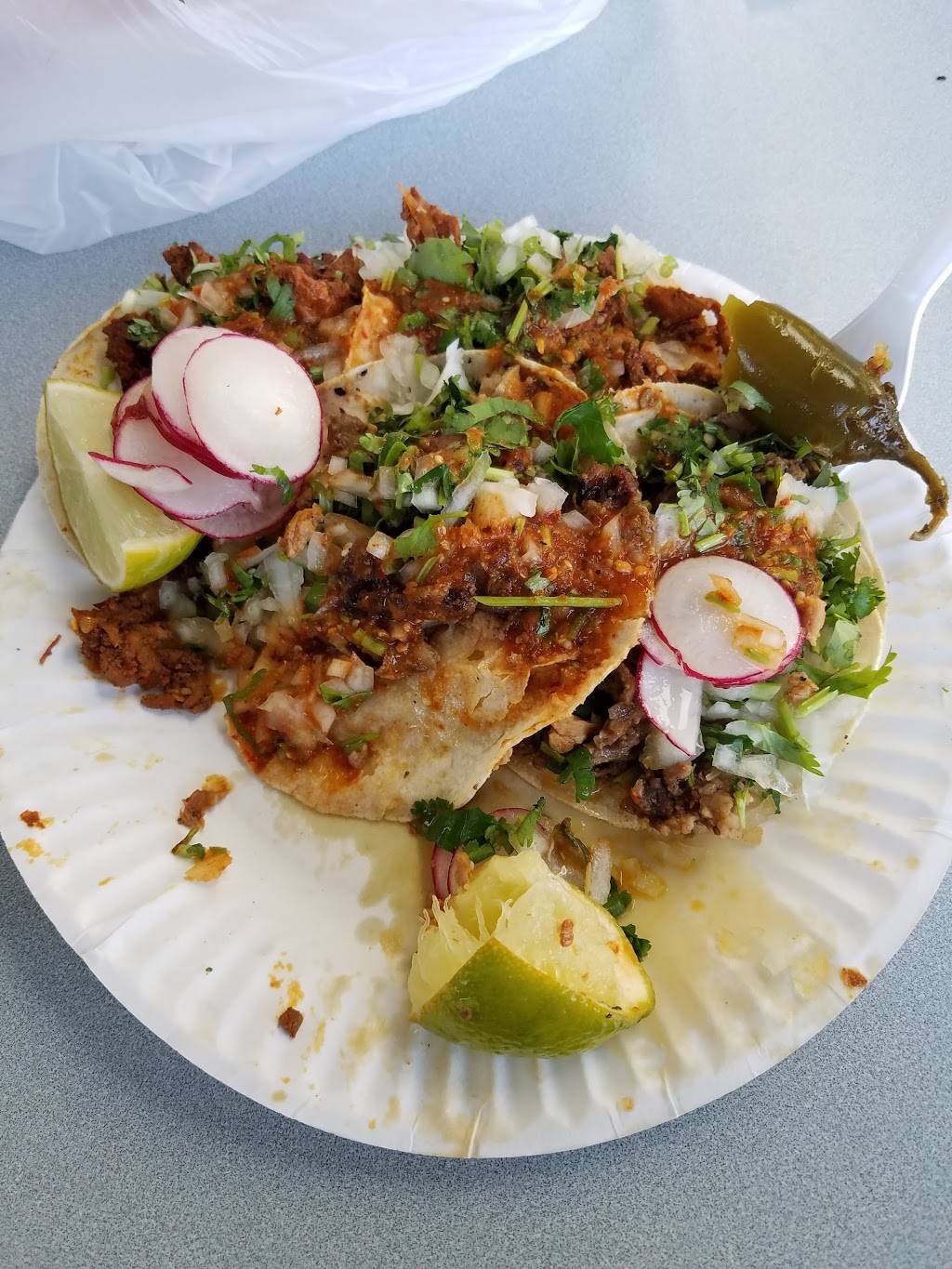 La Naranja | restaurant | 2333 Daly St, Los Angeles, CA 90031, USA | 3232215923 OR +1 323-221-5923