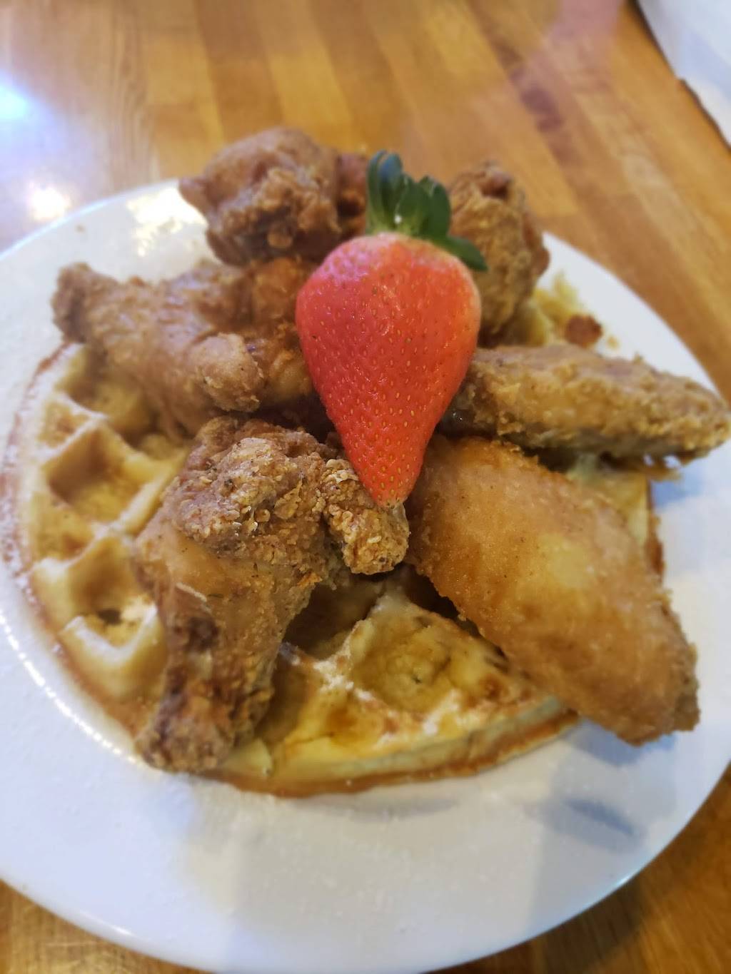 Krack Of Dawn Donuts | restaurant | 311 University Blvd ste 300, Round Rock, TX 78665, USA | 5129920376 OR +1 512-992-0376