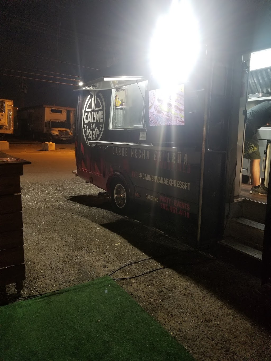 Carne en Vara Express Food Truck | restaurant | 7070 NW 84th Ave, Doral, FL 33166, USA | 7867647090 OR +1 786-764-7090