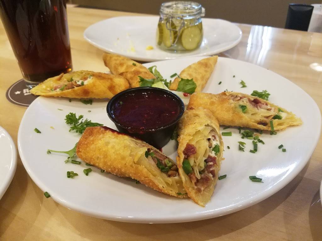 Rivertown Brewery & Barrel House | restaurant | 6550 Hamilton Lebanon Rd, Middletown, OH 45044, USA | 5133607839 OR +1 513-360-7839