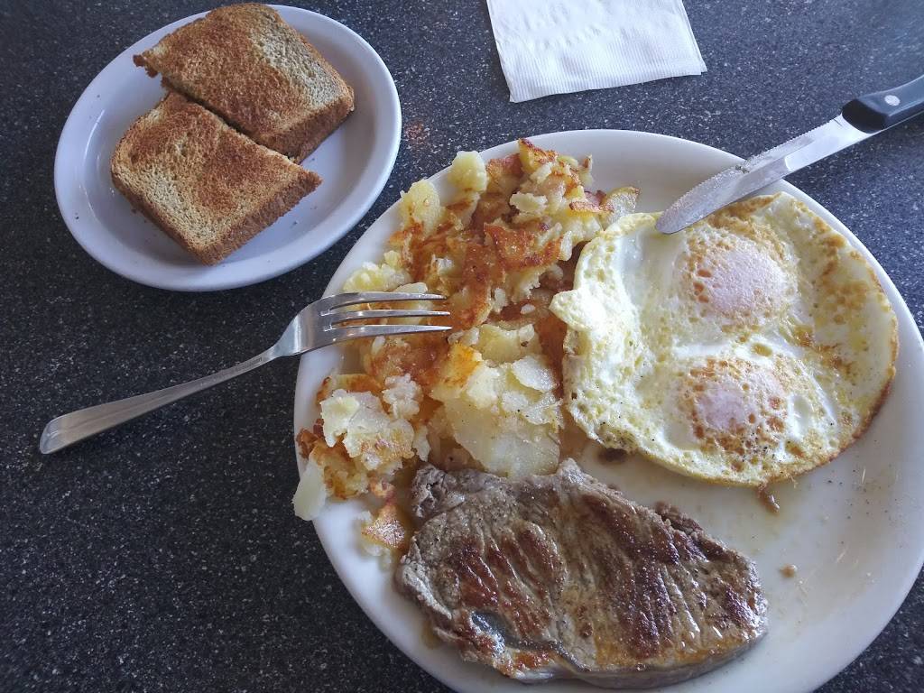 Chubbys Diner | restaurant | 427 Roseville Square, Roseville, CA 95678, USA | 9167735622 OR +1 916-773-5622