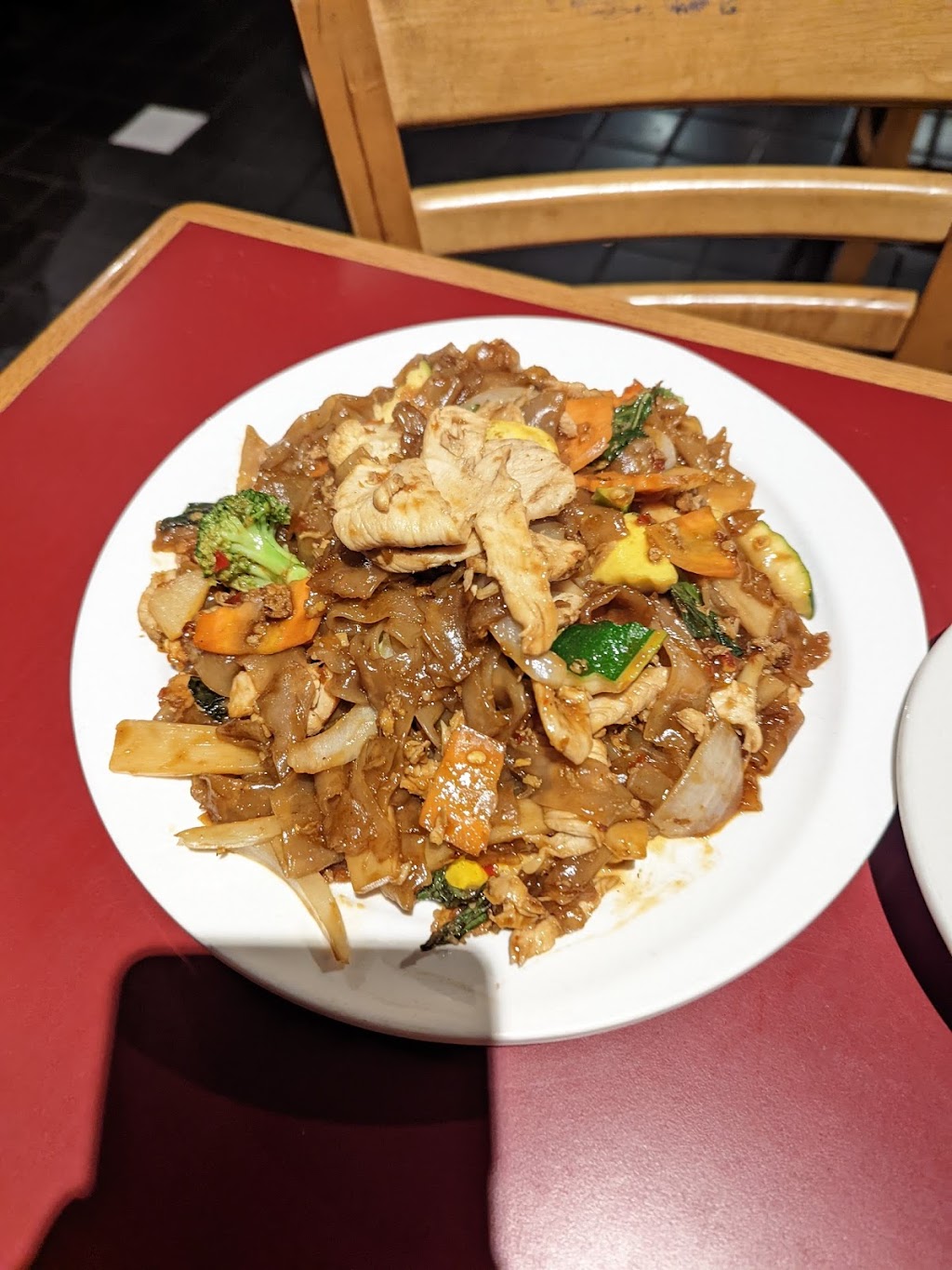 Thai Basil | restaurant | 132 Newbury St ste B, Boston, MA 02116, USA | 6175780089 OR +1 617-578-0089