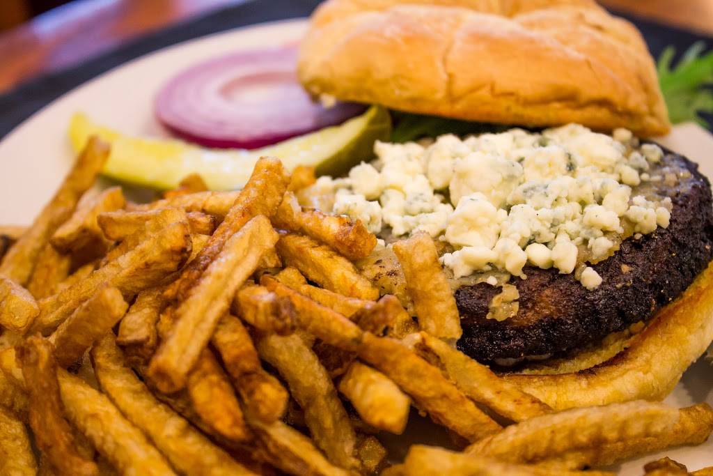 Blue Wolf Tavern | restaurant | 1295 Boardman-Canfield Rd, Boardman, OH 44512, USA | 3307261736 OR +1 330-726-1736