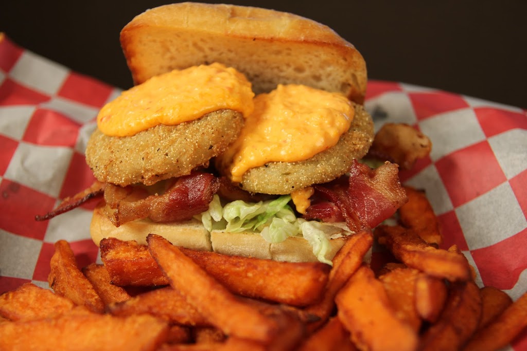 Top Dawg Tavern - Hilton Head | restaurant | 13 Harbourside Lane Building #2, Unit CD, Hilton Head Island, SC 29928, USA | 8437855600 OR +1 843-785-5600