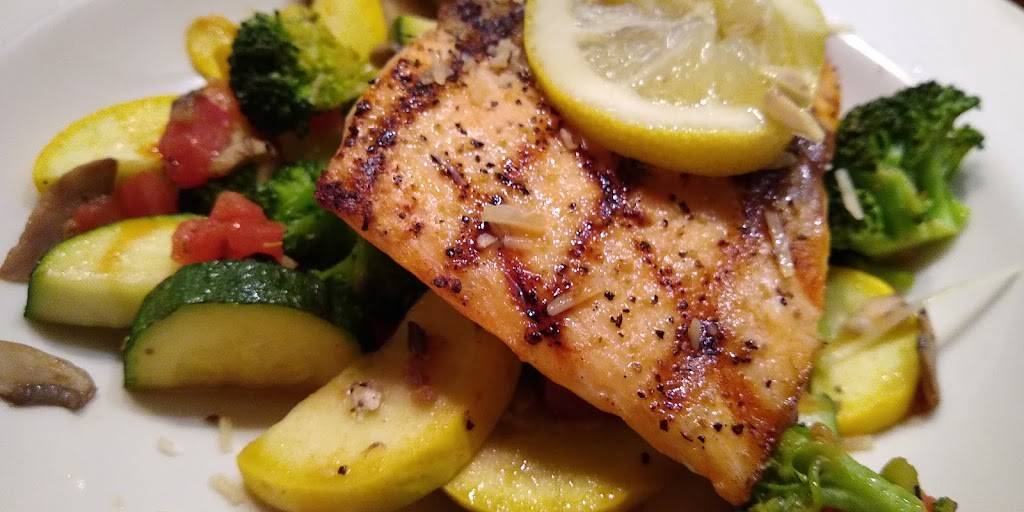 Johnny Carinos | restaurant | 535 N 46th St, Rogers, AR 72756, USA | 4796330544 OR +1 479-633-0544