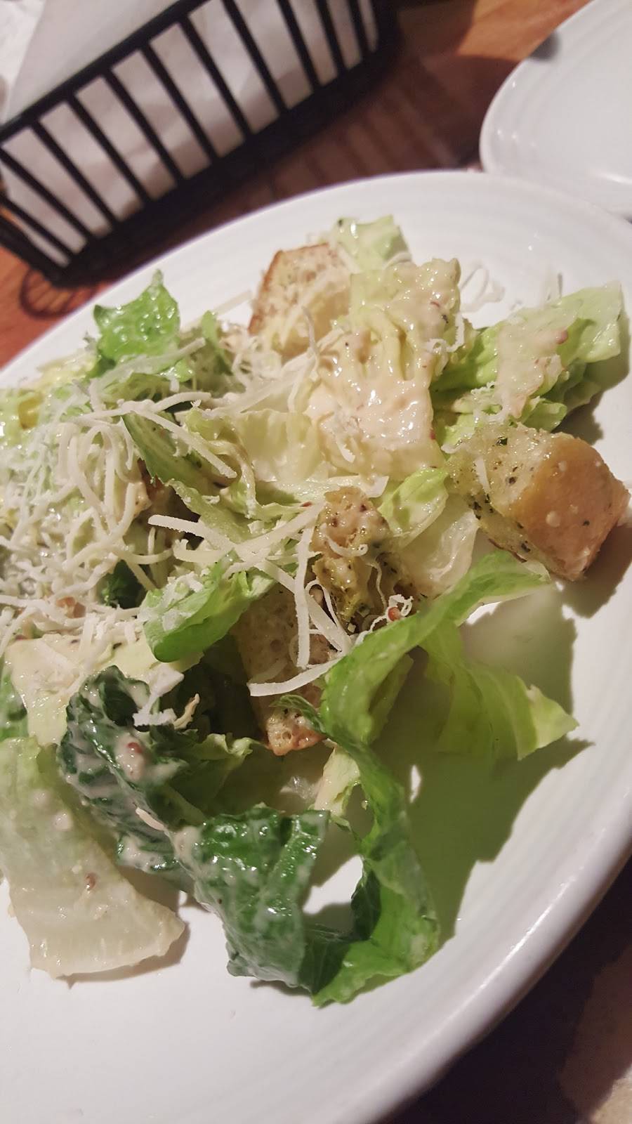 Carrabbas Italian Grill | restaurant | 2088 S Abilene St, Aurora, CO 80014, USA | 3033388600 OR +1 303-338-8600