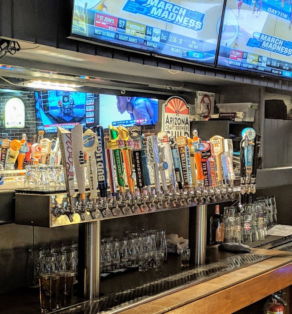 Phillys Sports Bar & Grill | restaurant | 1805 E Elliot Rd Unit 105, Tempe, AZ 85284, USA | 4806590870 OR +1 480-659-0870