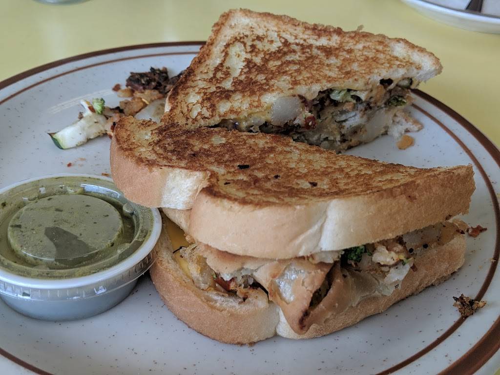 J.Js Cafe | restaurant | 265 Kenmore Ave, Buffalo, NY 14223, USA | 7168372310 OR +1 716-837-2310