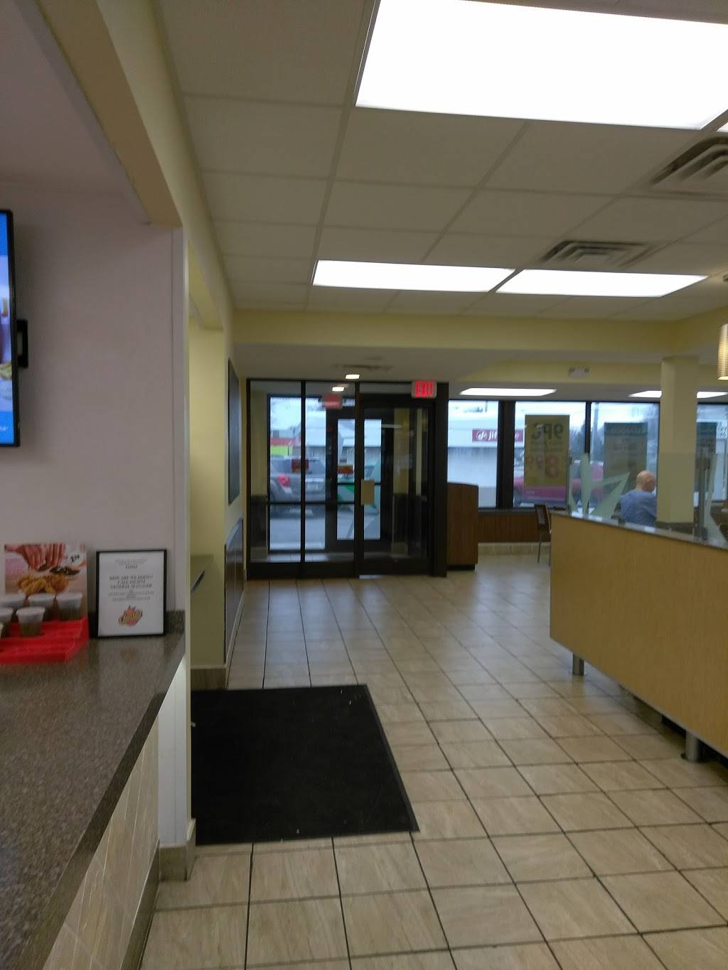 Churchs Chicken | restaurant | 7224 W 10th St, Indianapolis, IN 46214, USA | 3176440574 OR +1 317-644-0574