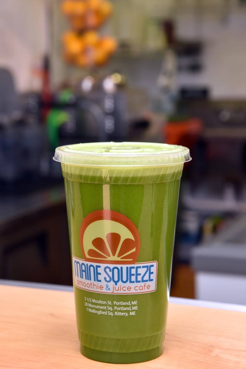 Maine Squeeze Juice Cafe | restaurant | 5 1/2 Moulton St, Portland, ME 04101, USA | 2077737374 OR +1 207-773-7374