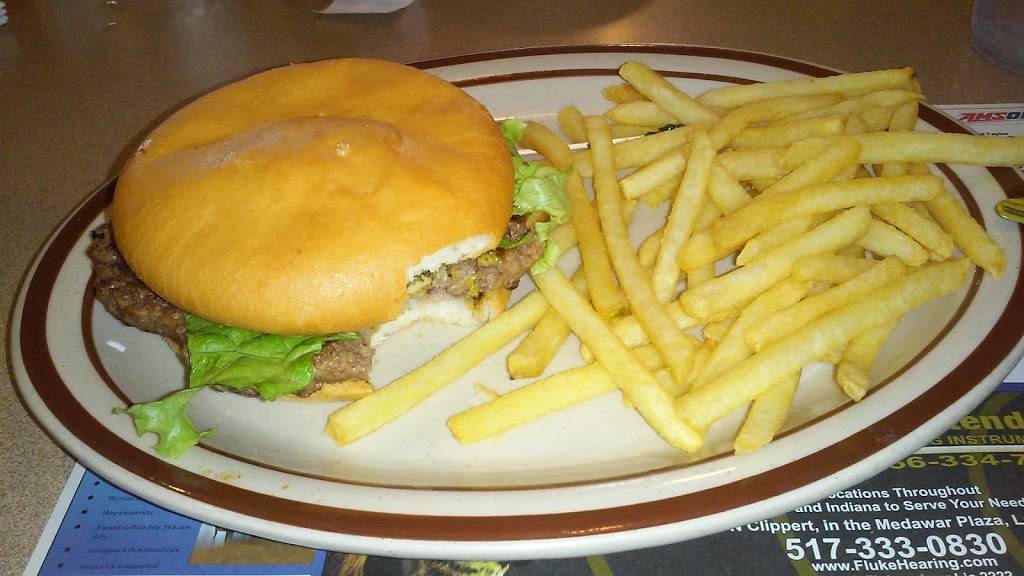 Flap Jack Restaurant | restaurant | 12800 Old U.S. 27, Dewitt, MI 48820, USA | 5176699090 OR +1 517-669-9090