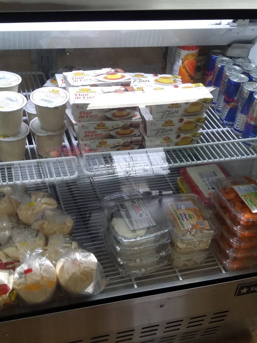 Bakery And Pupuseria Paquitas | restaurant | 8606 N Houston Rosslyn Rd, Houston, TX 77088, USA | 8327818125 OR +1 832-781-8125