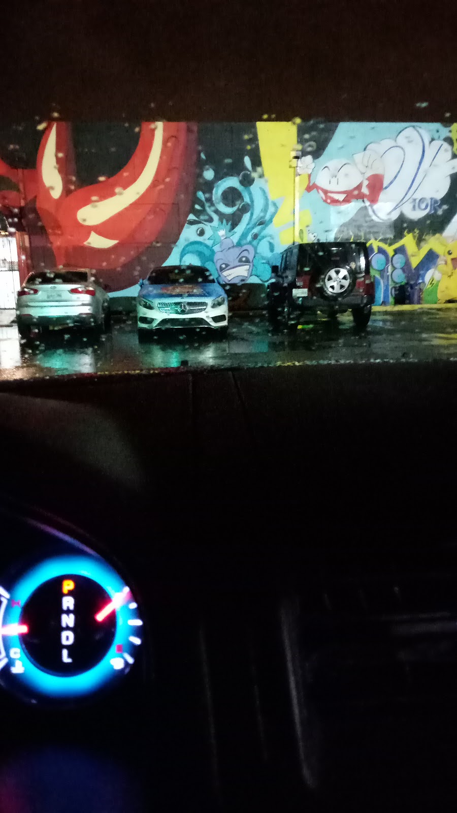 Straight Drop Seafood Memphis | restaurant | 615 Chelsea Ave, Memphis, TN 38107, USA | 9014255080 OR +1 901-425-5080