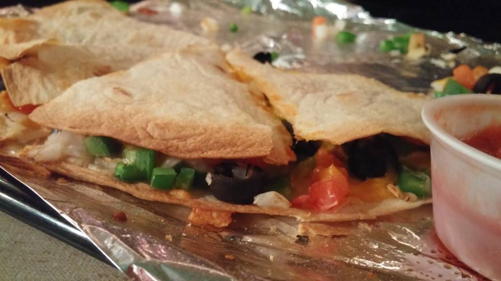 Jamestown Tavern | restaurant | 902 W Main St, Lakeside Marblehead, OH 43440, USA | 4197985615 OR +1 419-798-5615